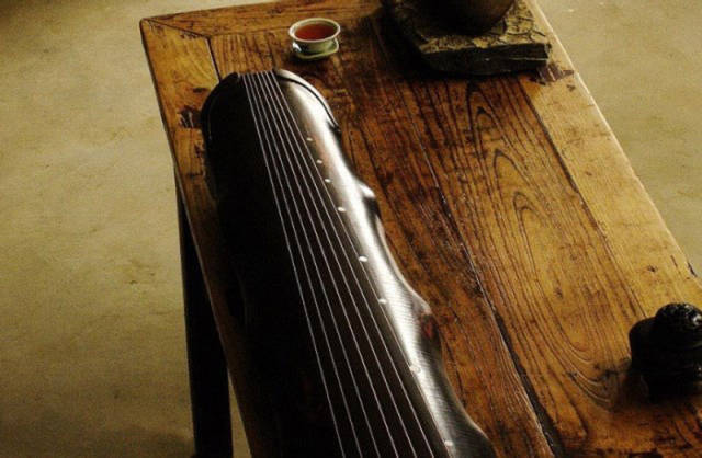 玉溪市古琴蕴含的传统文化，一把古琴制备出来要两年的时间